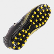 Bota Joma Evolution Jr: Ligereza y Control en Césped Artificial