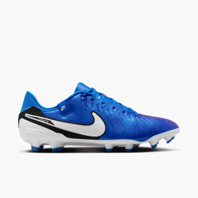 Bota de Fútbol Nike Phantom Luna 2 Academy FG/MG: Precisión y Agilidad